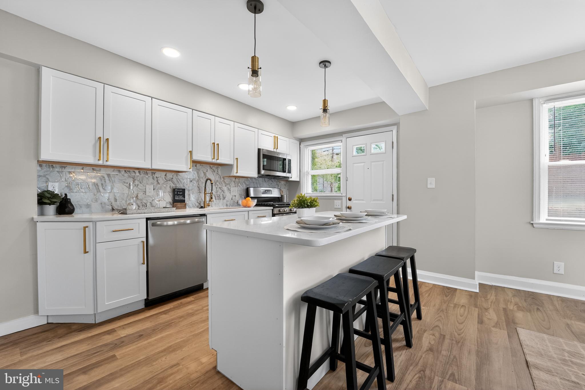 ROGNEL HEIGHTS - Residential