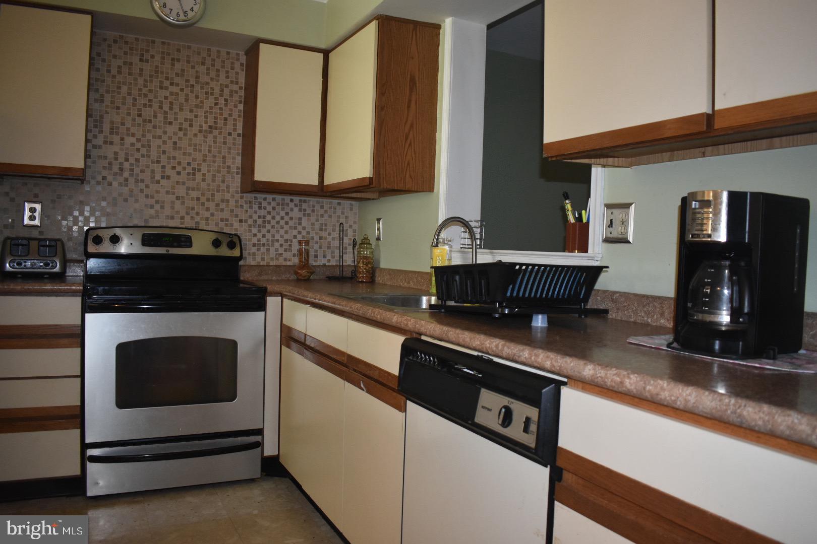 RHONDDA - Residential