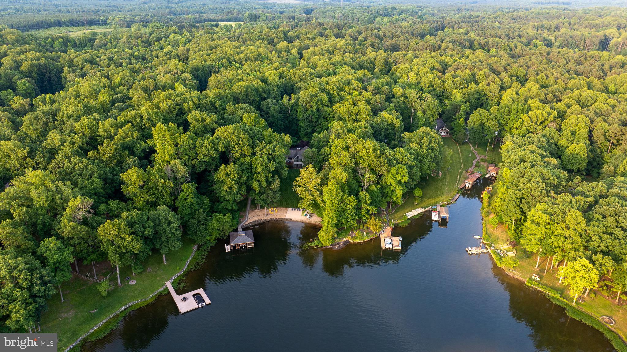 ROCKLAND CREEK ESTATES - Residential