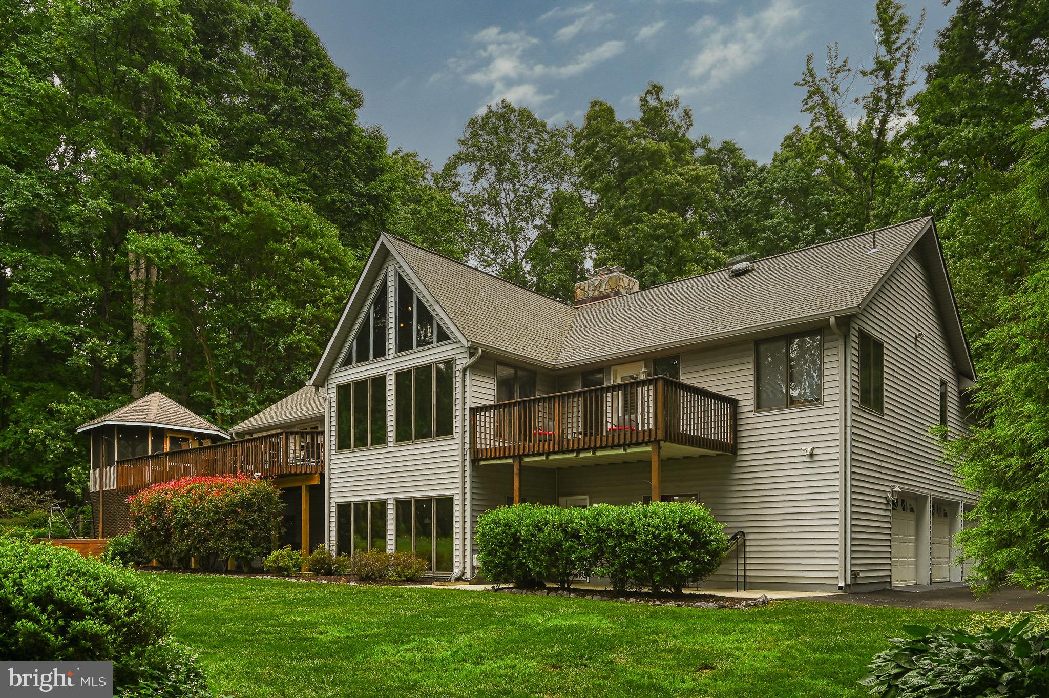 ROCKLAND CREEK ESTATES - Residential