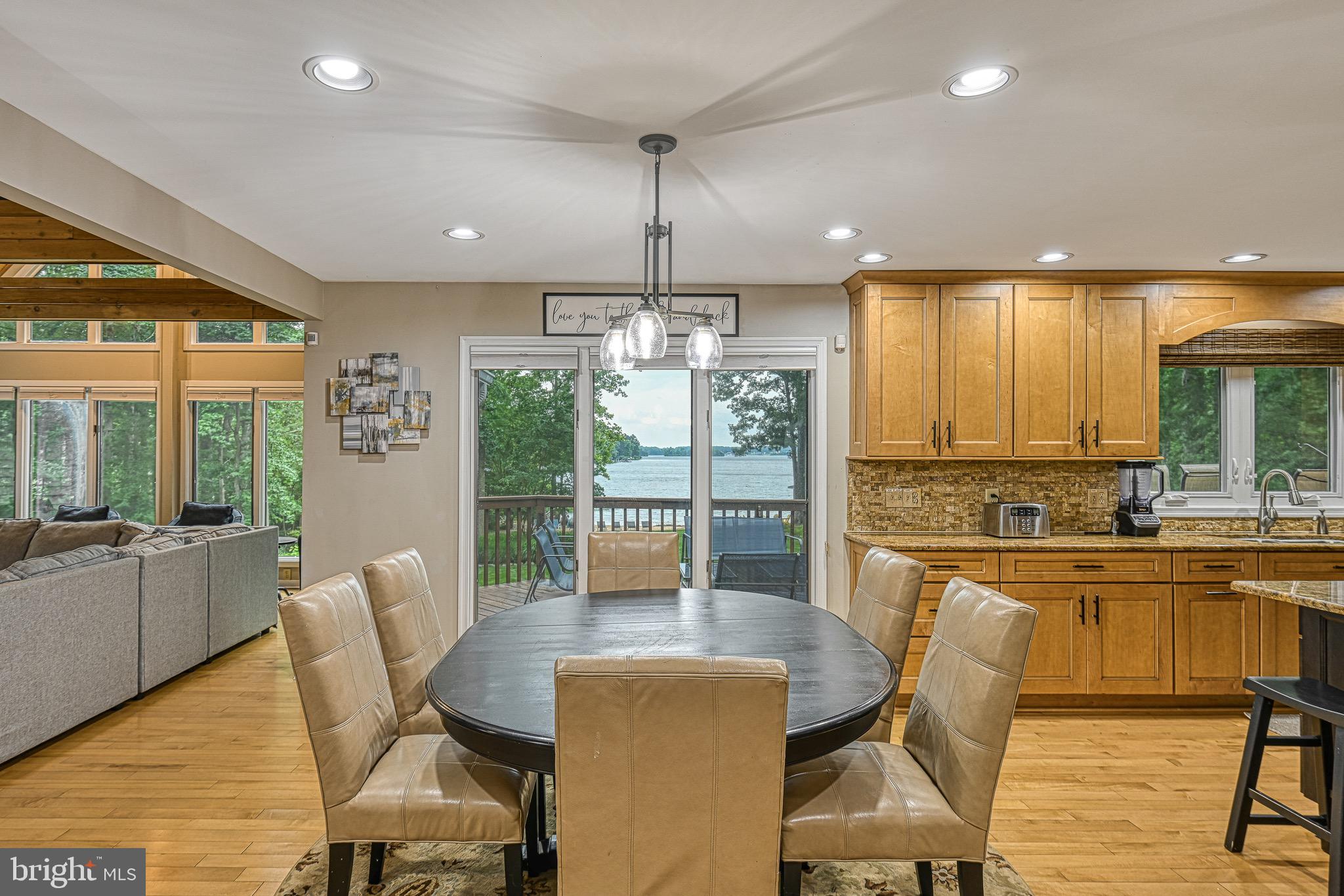 ROCKLAND CREEK ESTATES - Residential