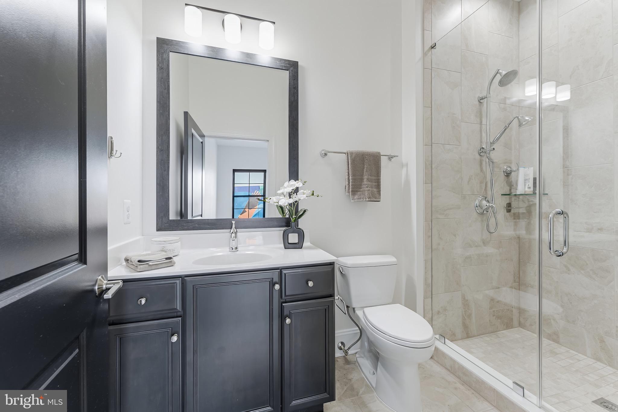 ONE LOUDOUN - Residential