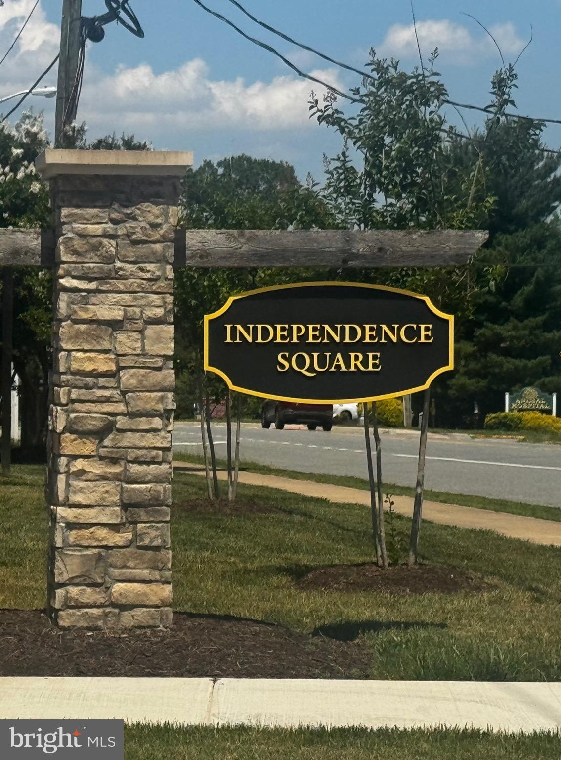 INDEPENDENCE SQUARE - Residential