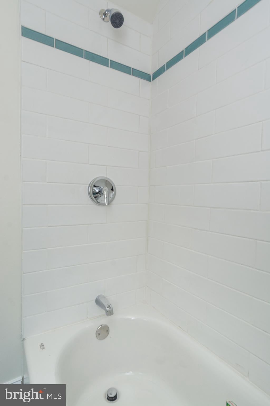 ROCKAWAY BEACH - Residential