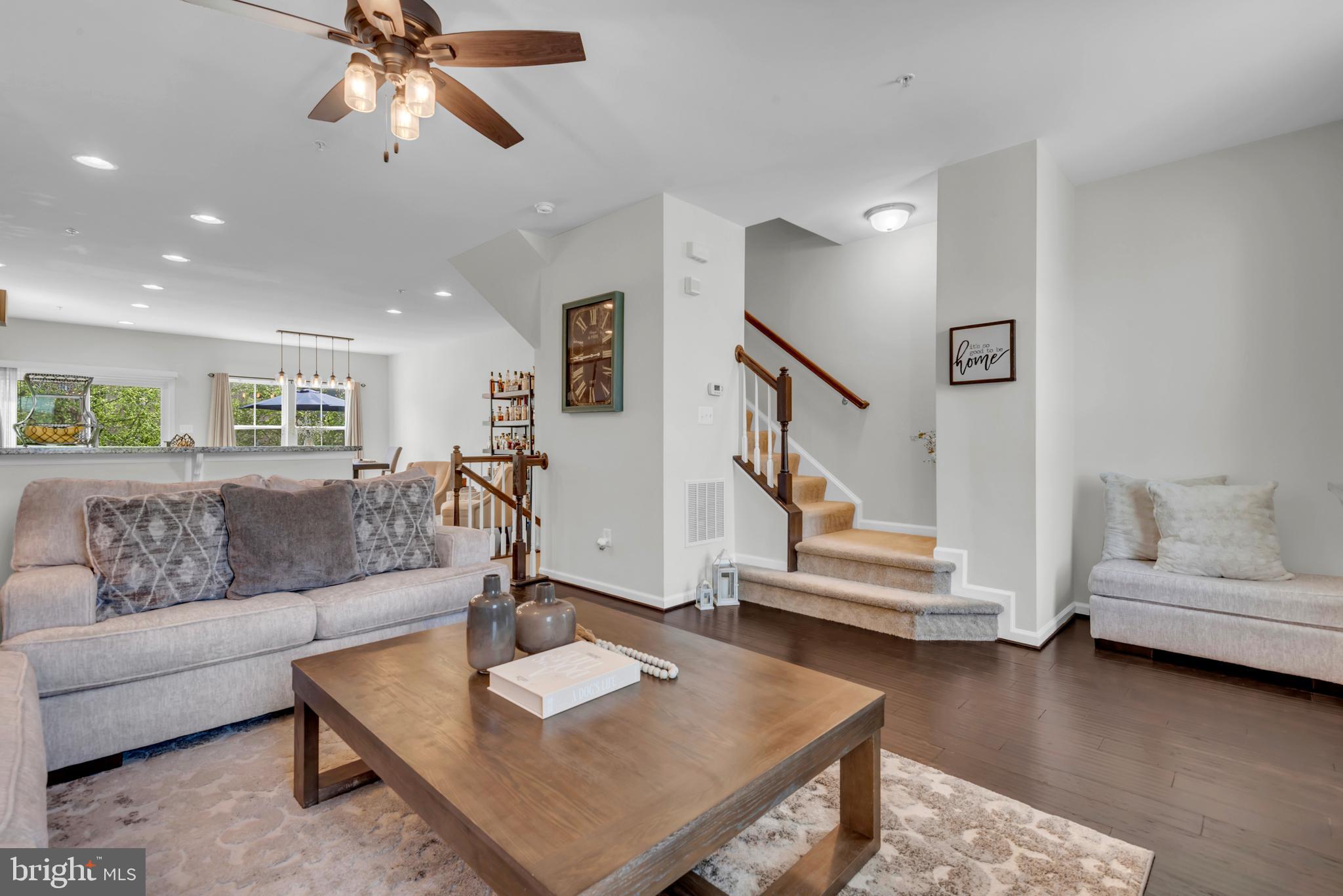 CREEKSIDE VILLAGE - Residential