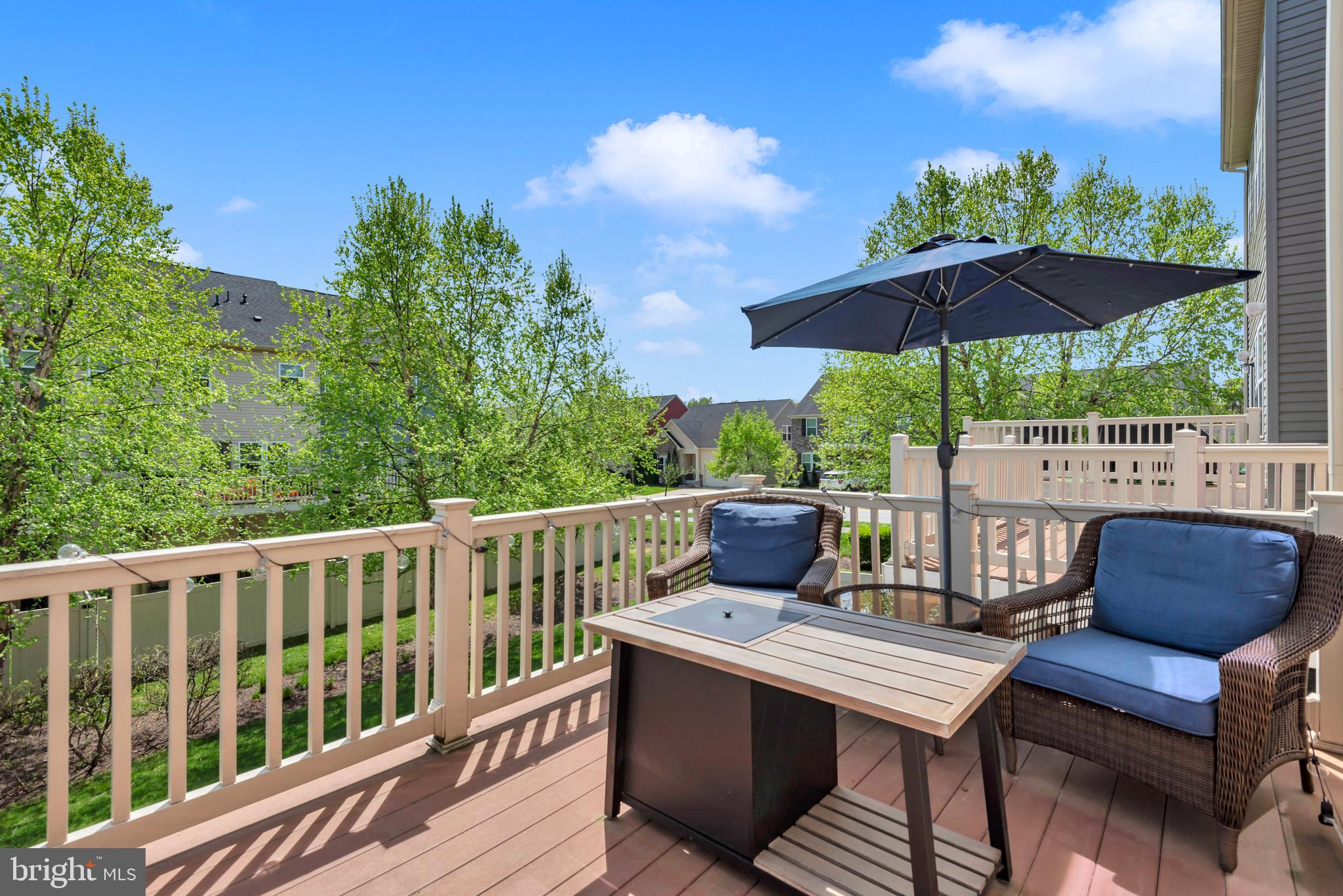 CREEKSIDE VILLAGE - Residential