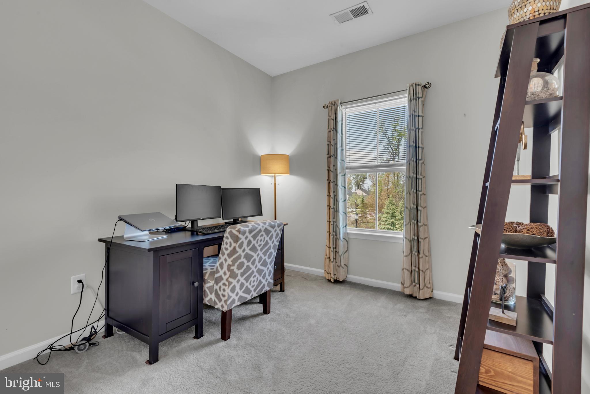 CREEKSIDE VILLAGE - Residential