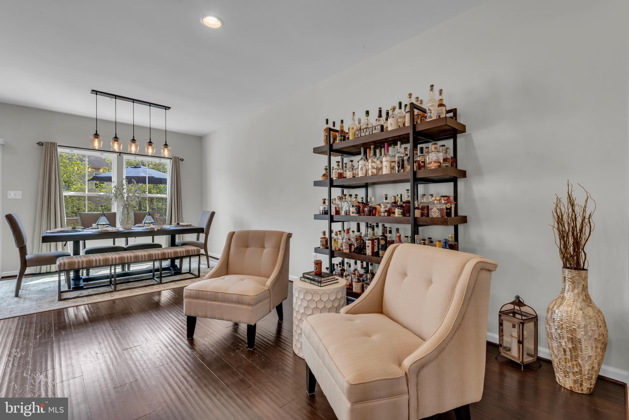 CREEKSIDE VILLAGE - Residential