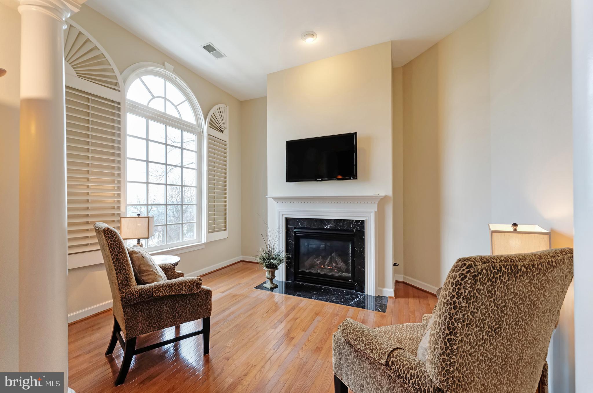 BEACON HILL - Residential