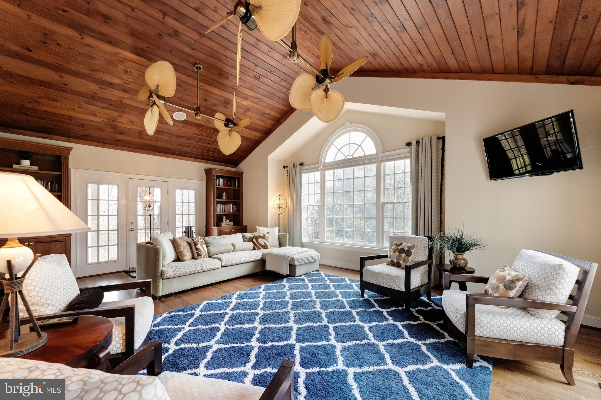 BEACON HILL - Residential