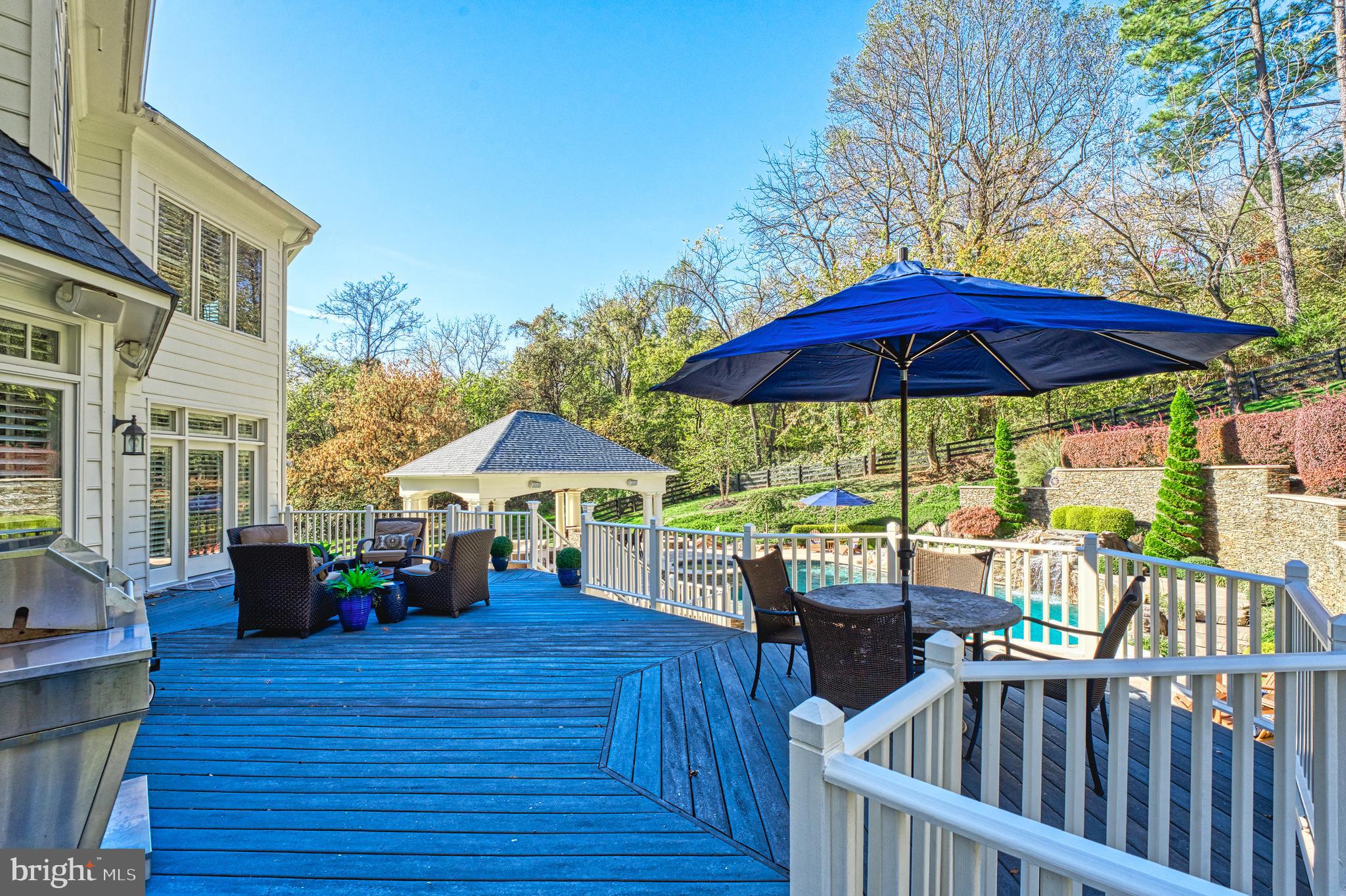 BEACON HILL - Residential