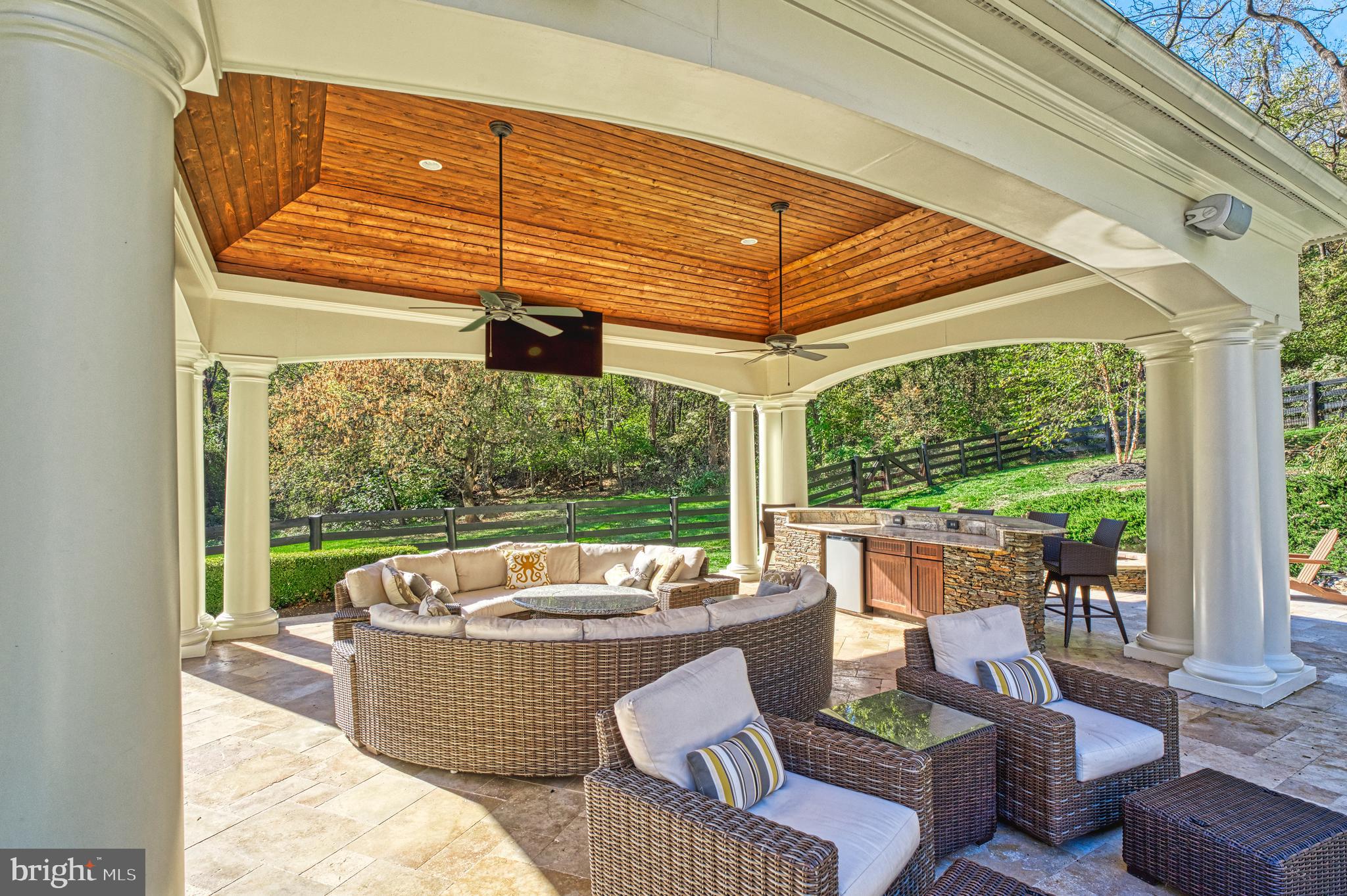 BEACON HILL - Residential