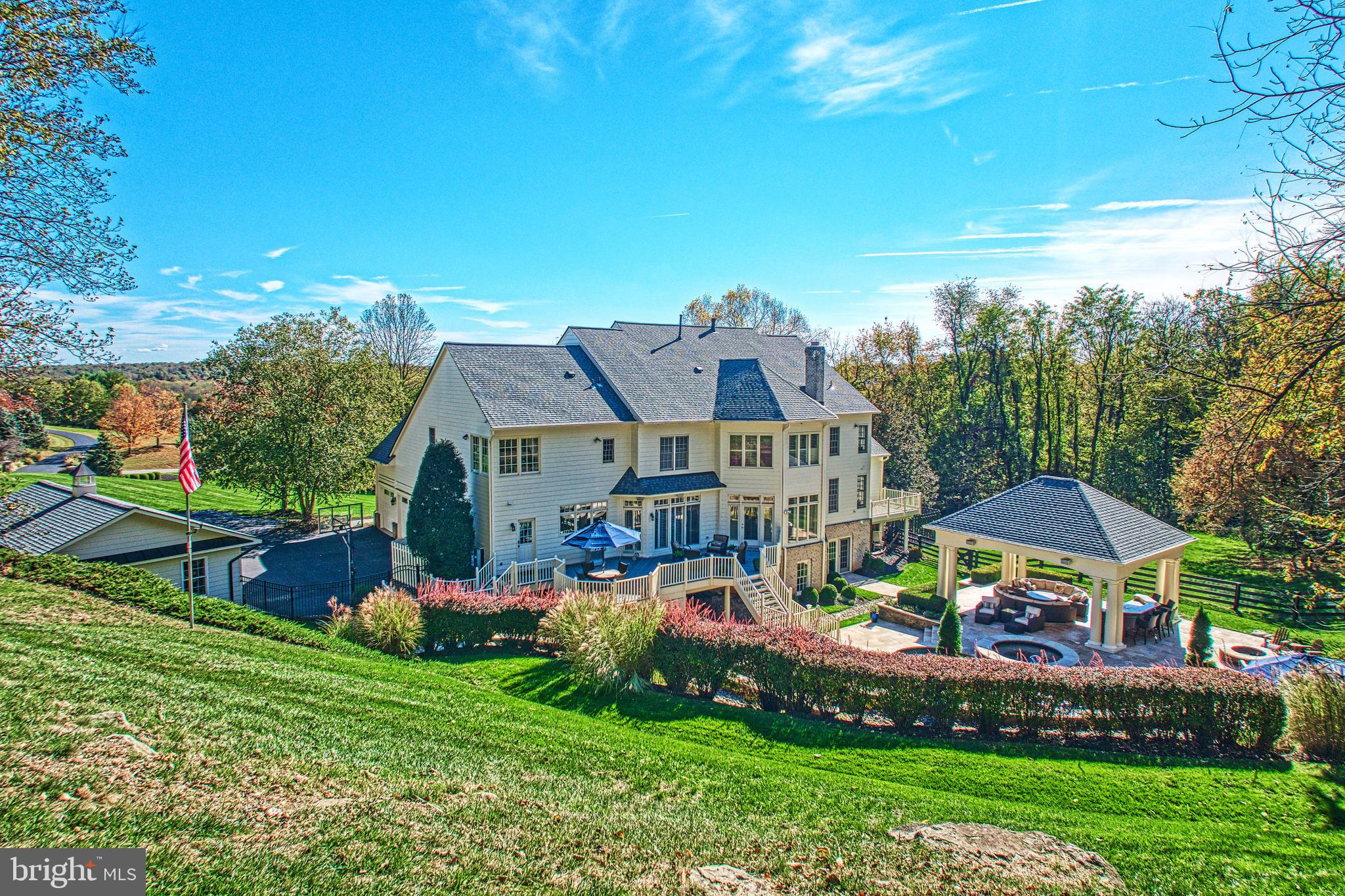 BEACON HILL - Residential