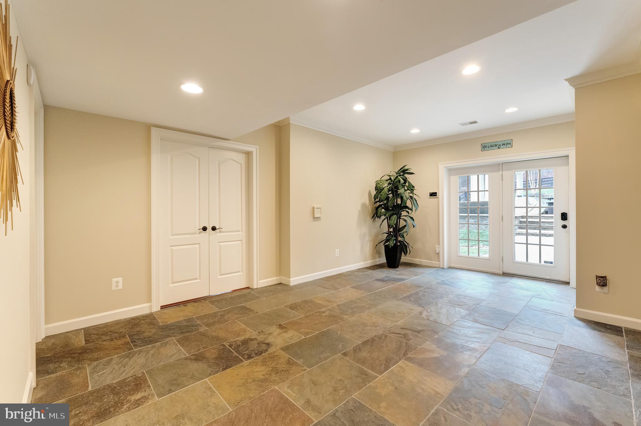 BEACON HILL - Residential