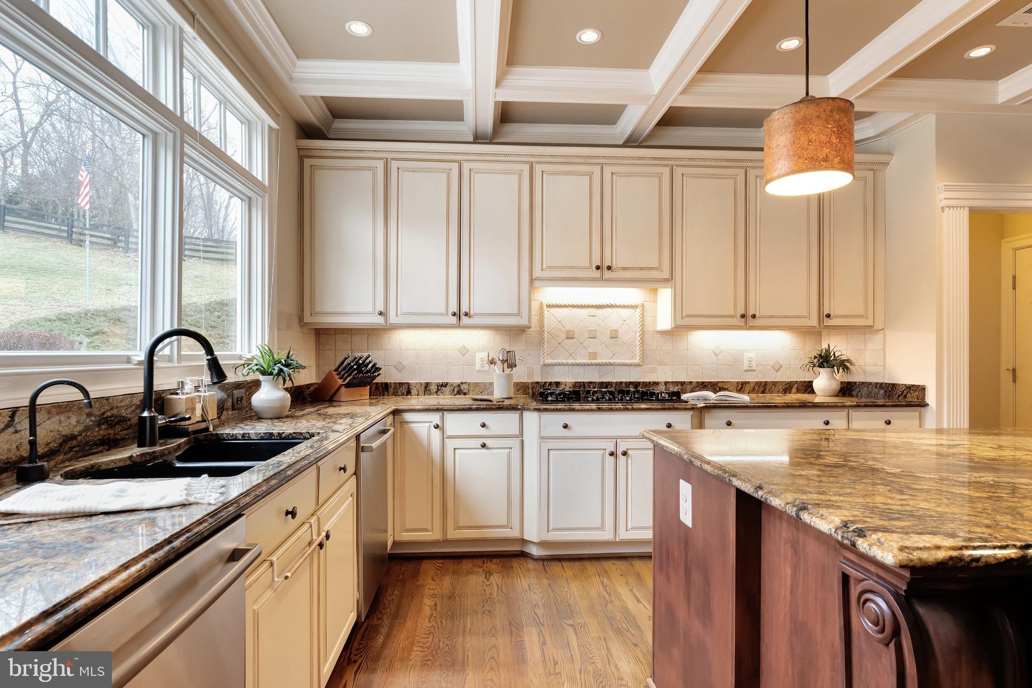 BEACON HILL - Residential