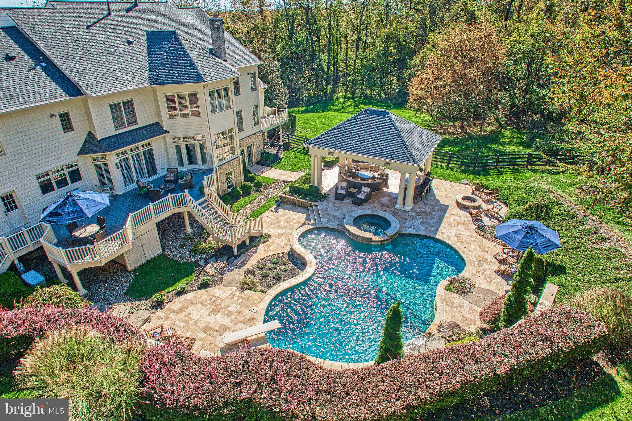BEACON HILL - Residential