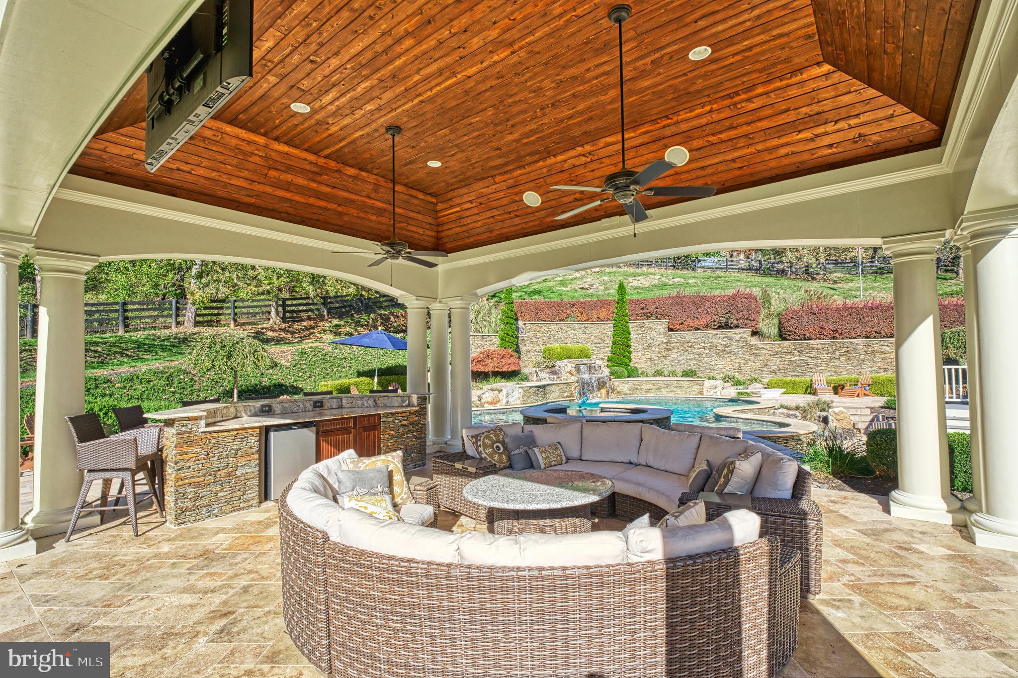 BEACON HILL - Residential