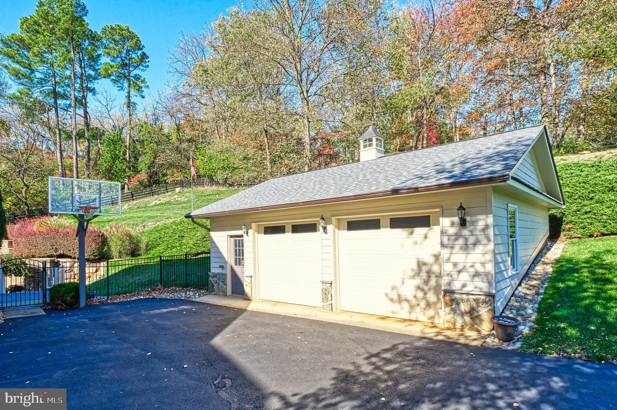 BEACON HILL - Residential
