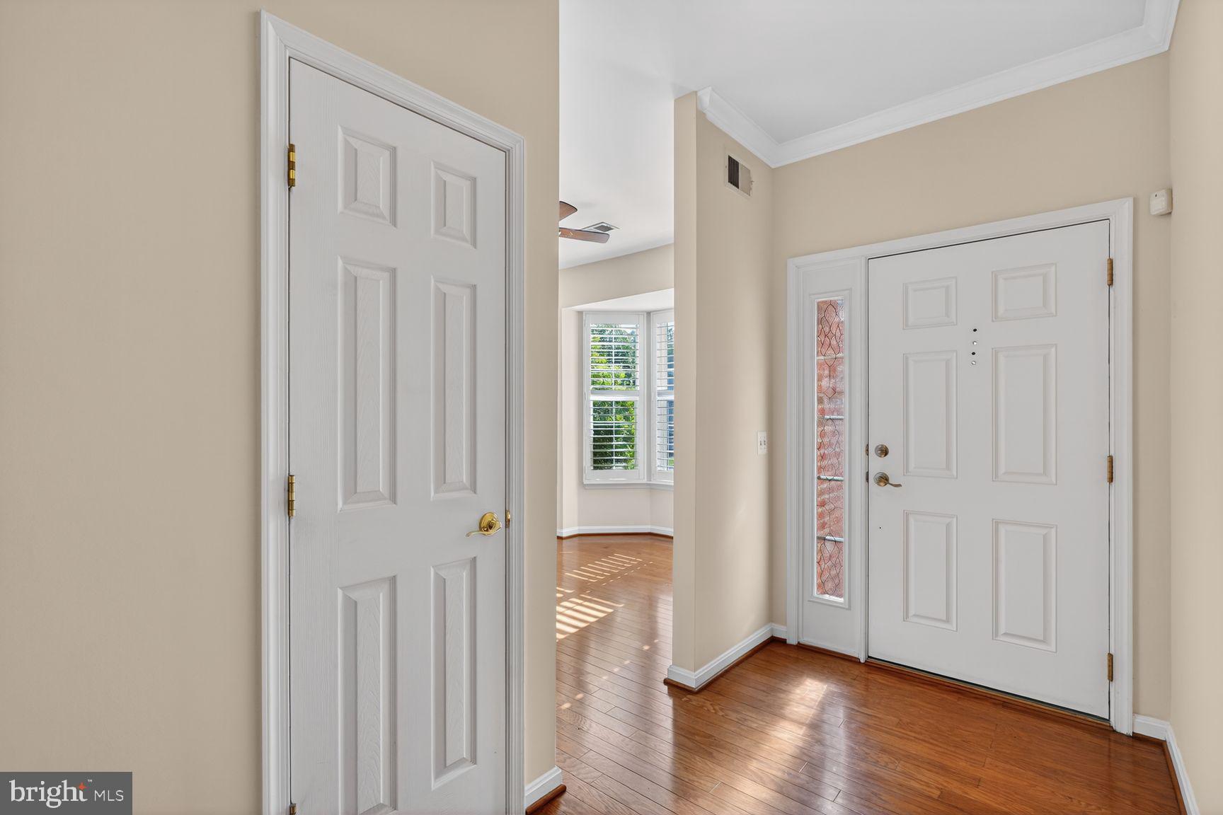FOUR SEASONS IN HISTORIC VIRGINIA - Residential