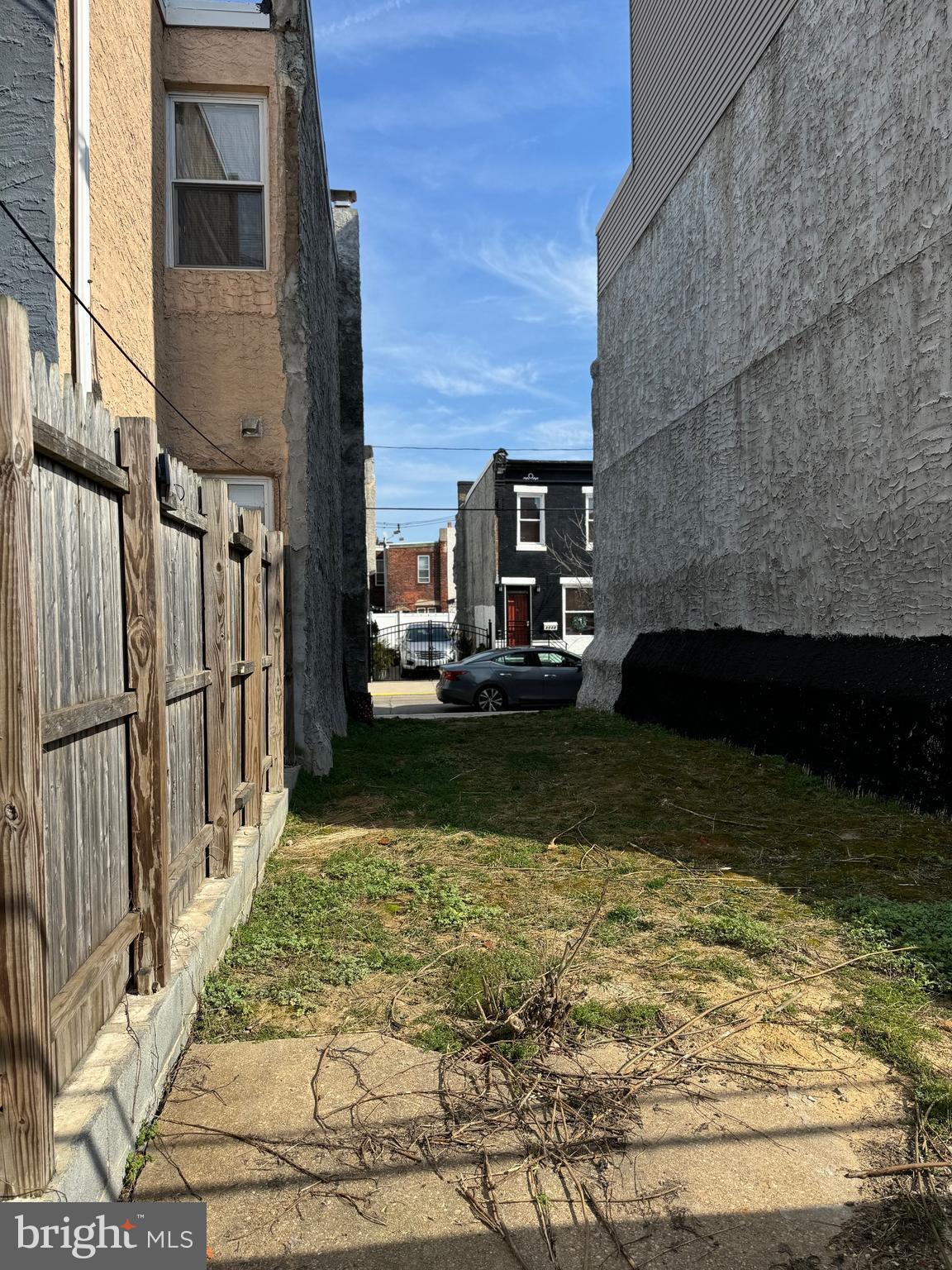 POINT BREEZE - Land