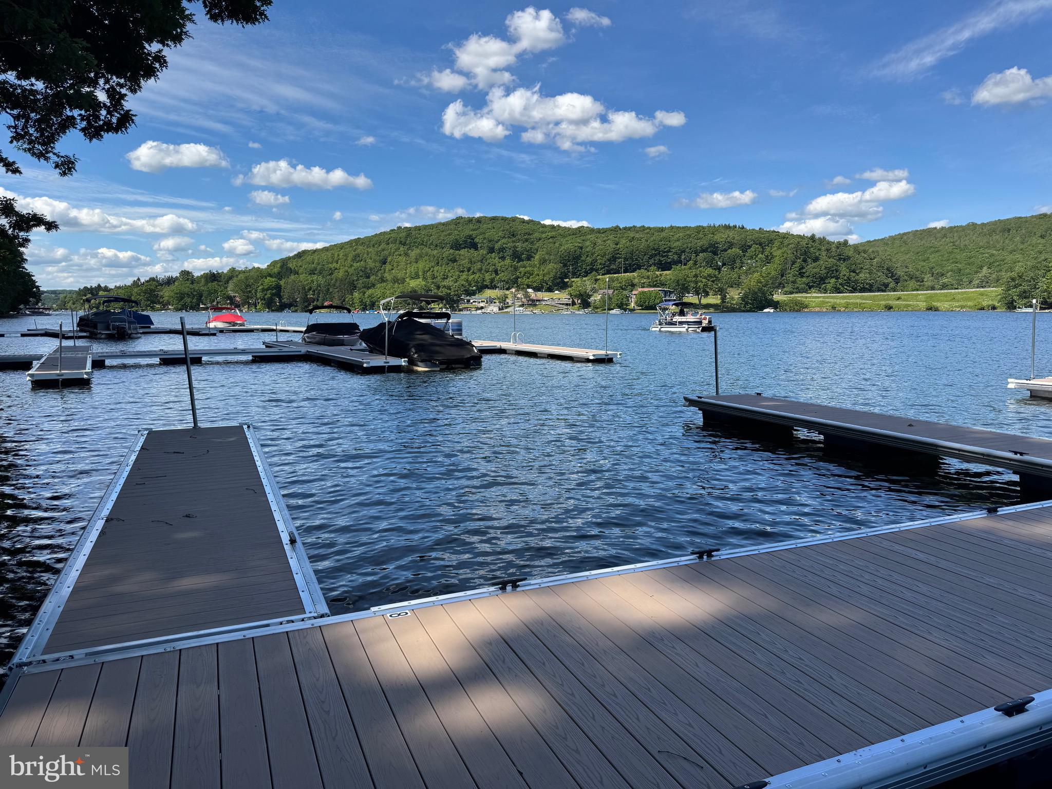 WATERSIDE AT WISP - Residential