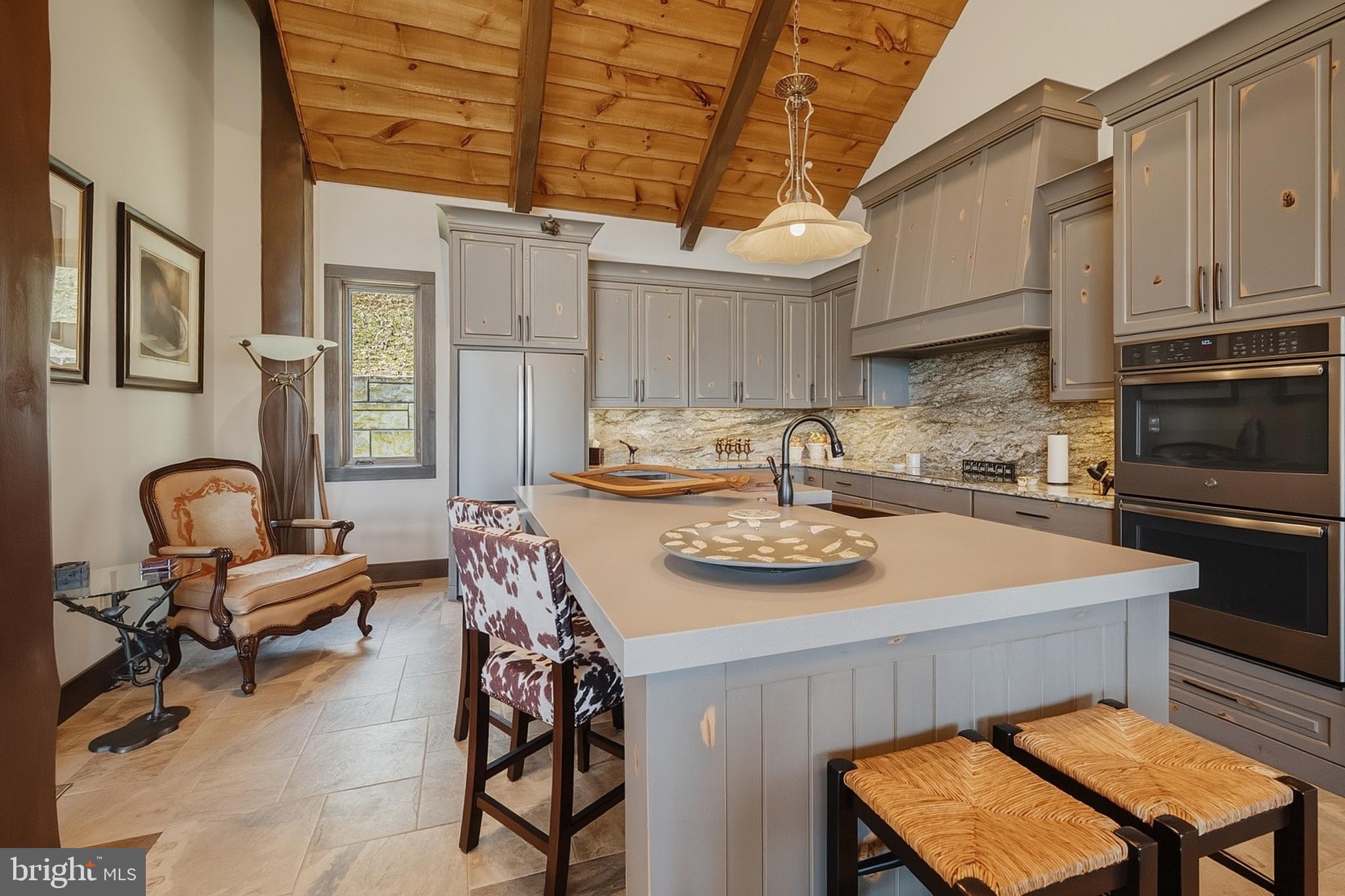 WATERSIDE AT WISP - Residential