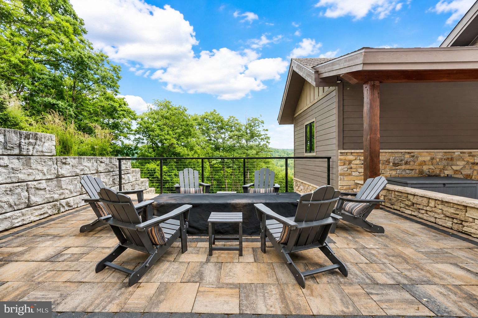 WATERSIDE AT WISP - Residential