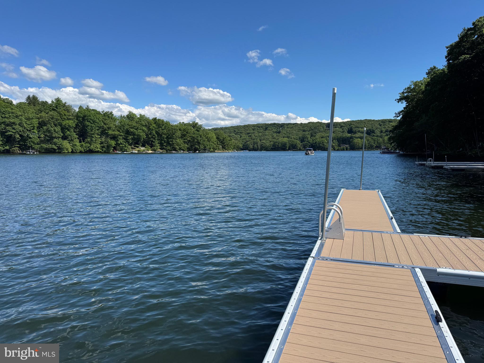 WATERSIDE AT WISP - Residential
