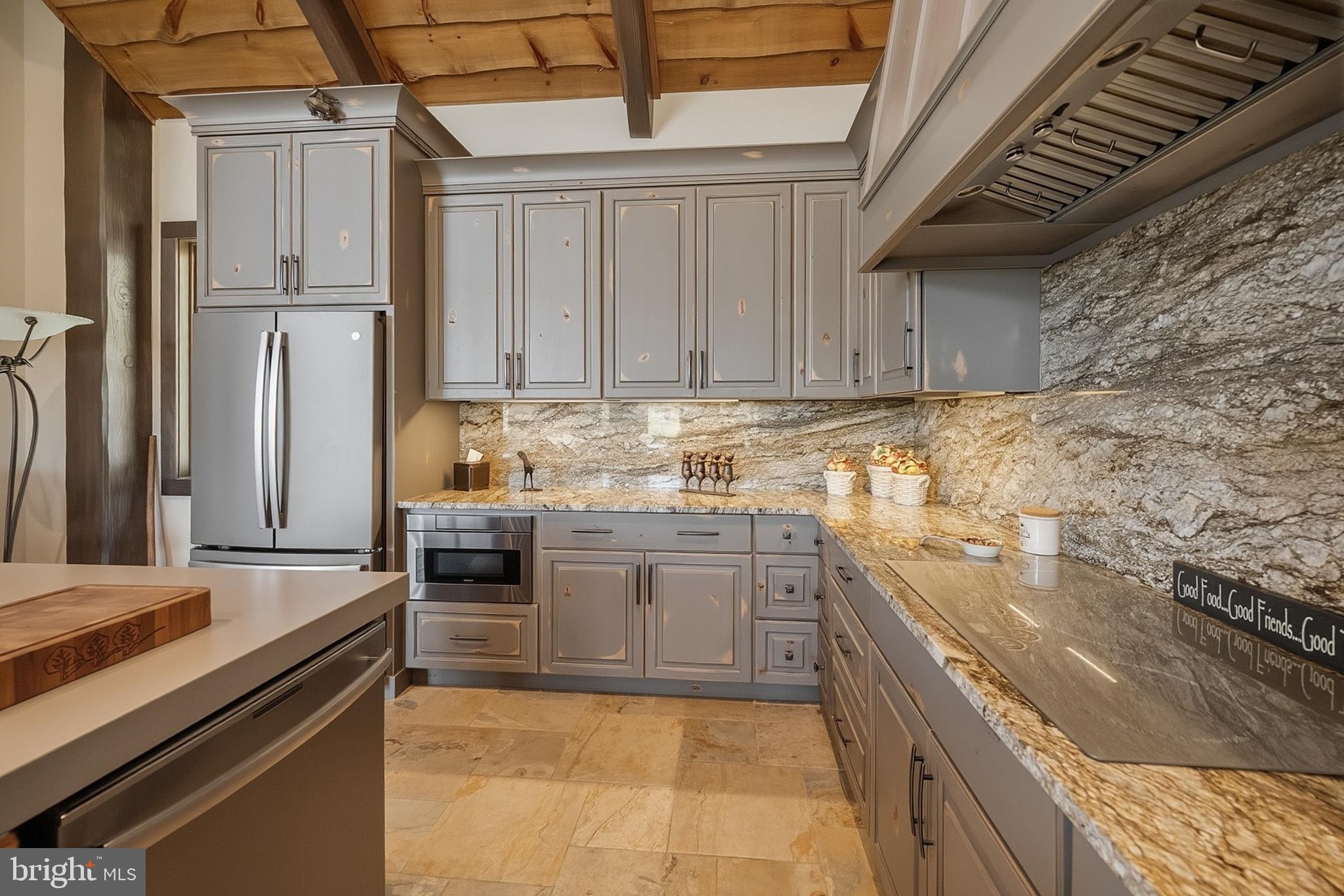 WATERSIDE AT WISP - Residential