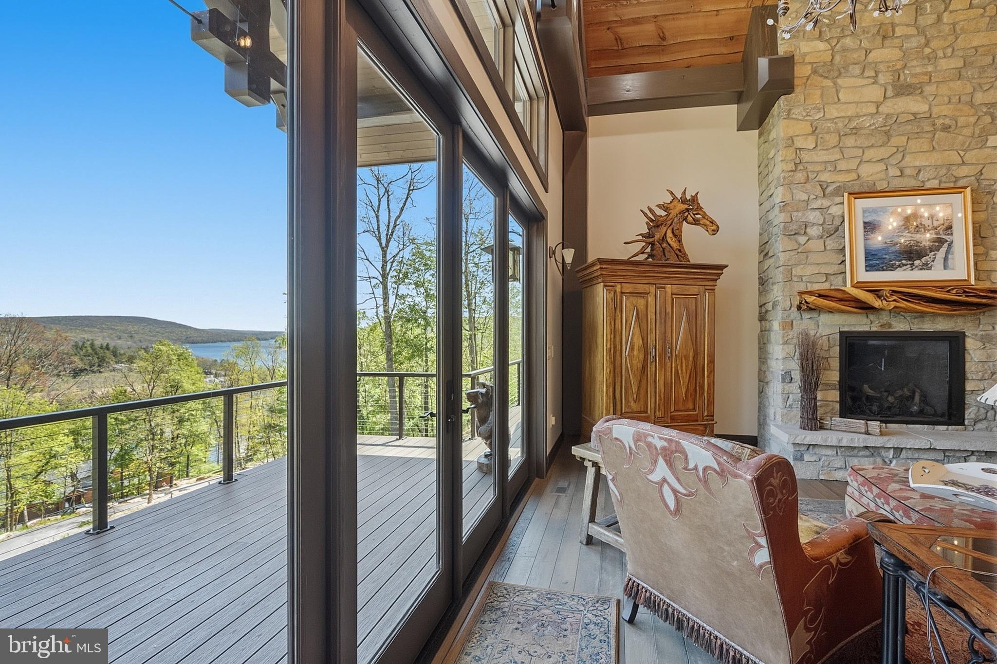 WATERSIDE AT WISP - Residential