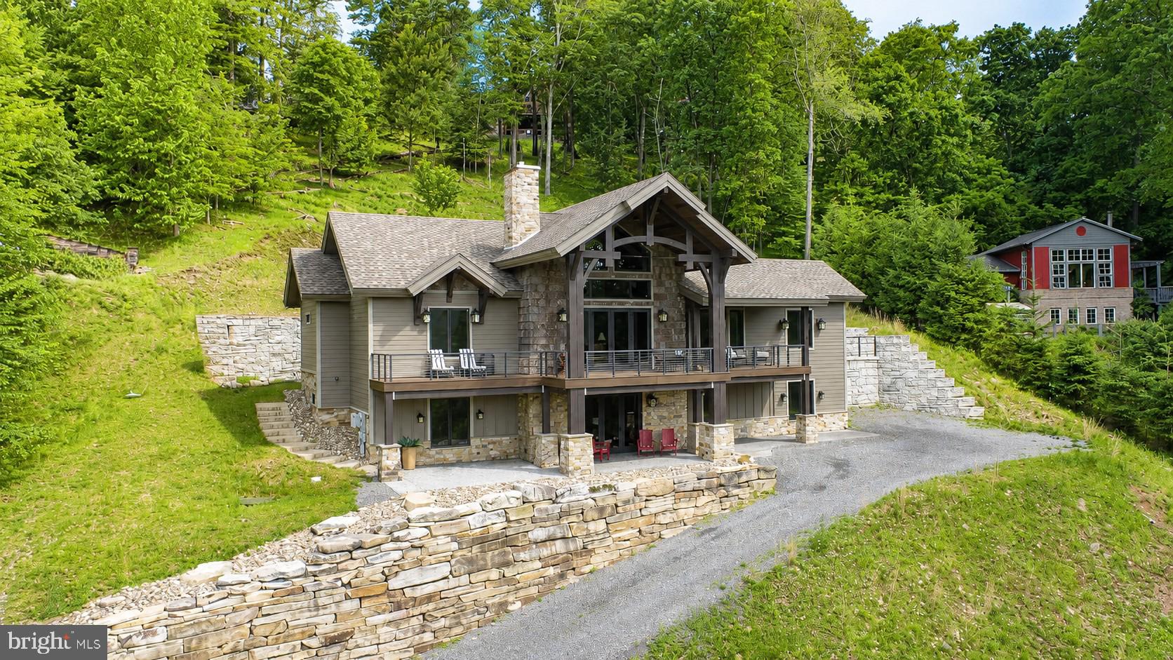 WATERSIDE AT WISP - Residential