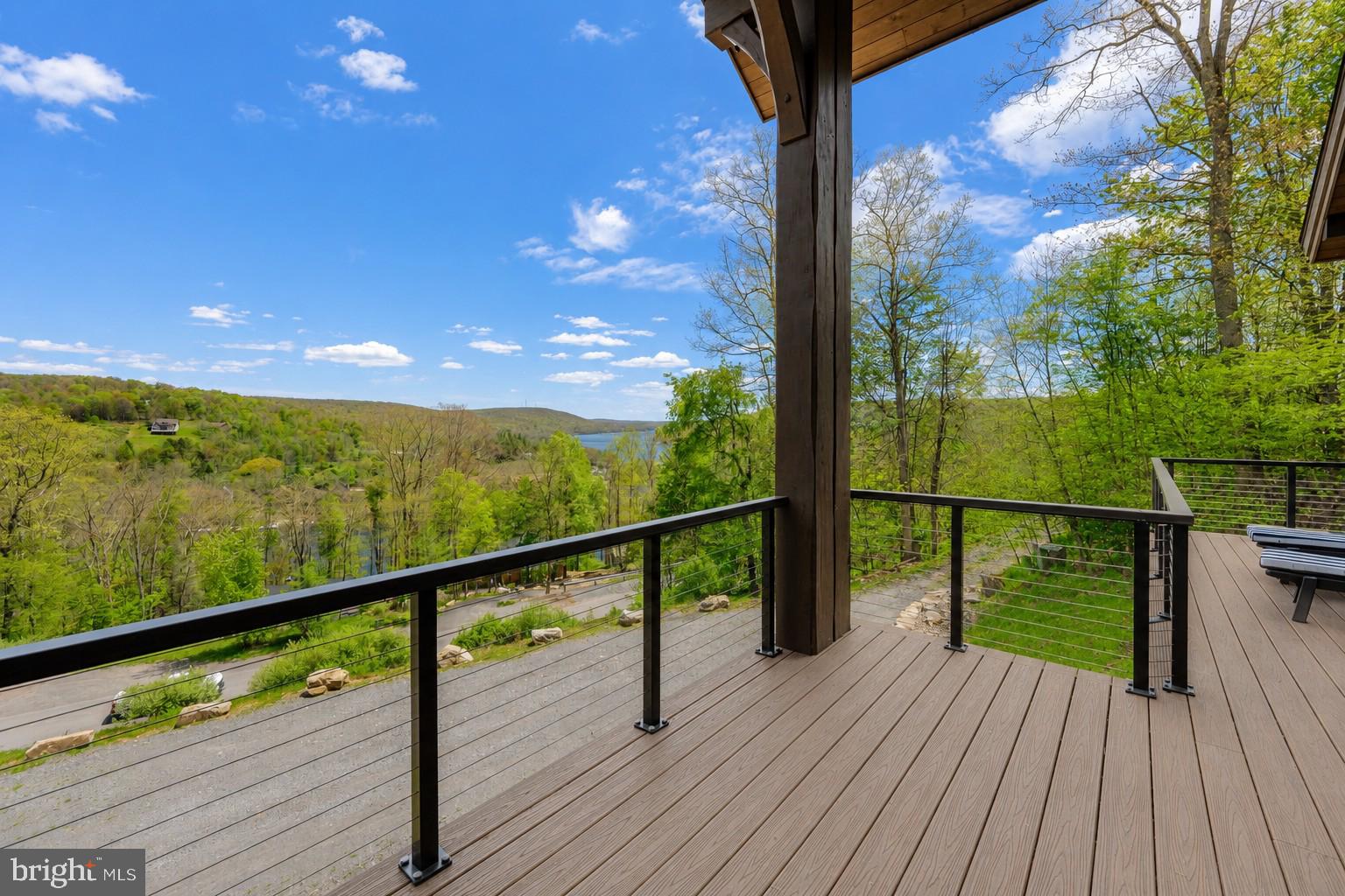 WATERSIDE AT WISP - Residential