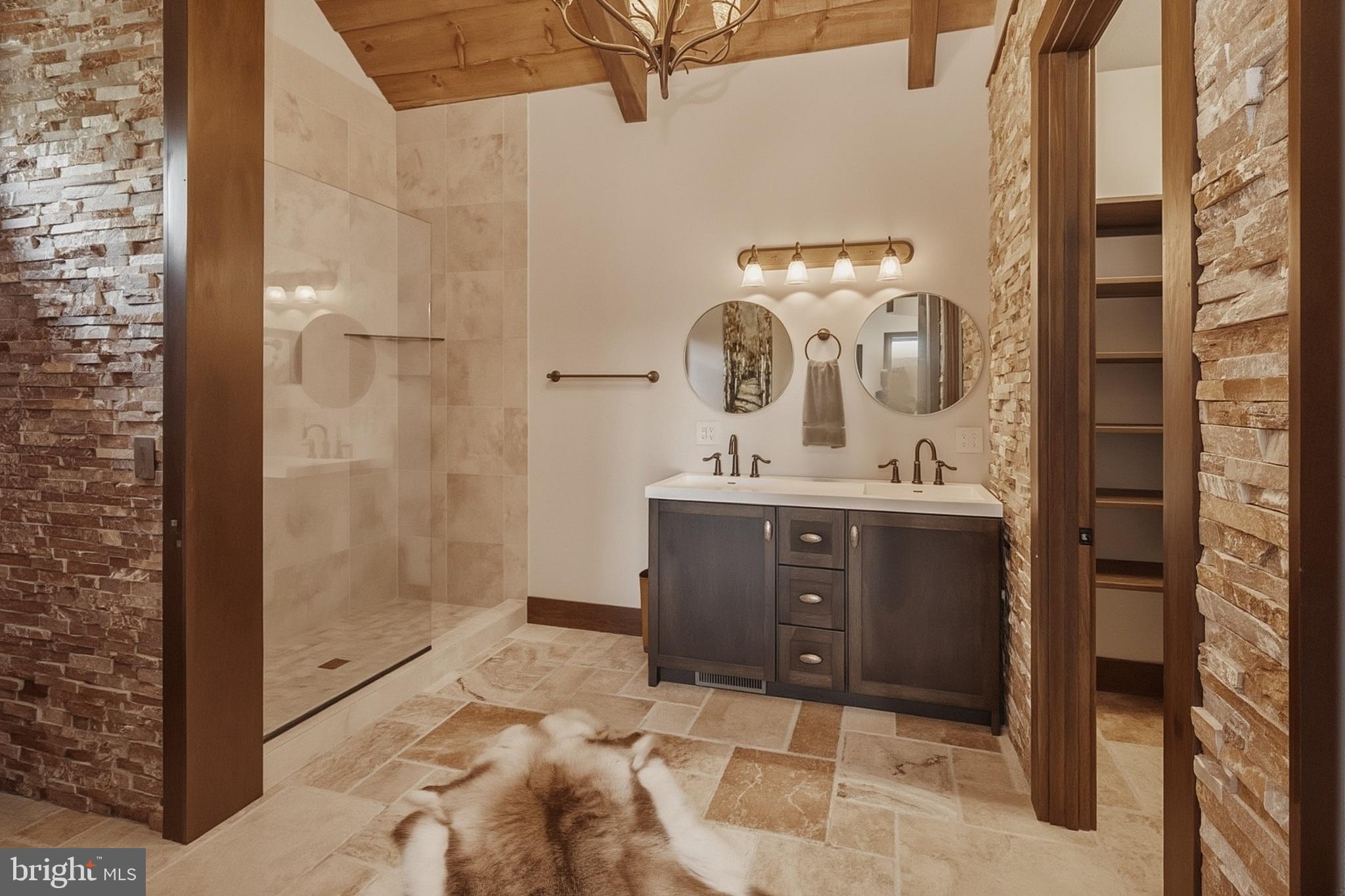 WATERSIDE AT WISP - Residential