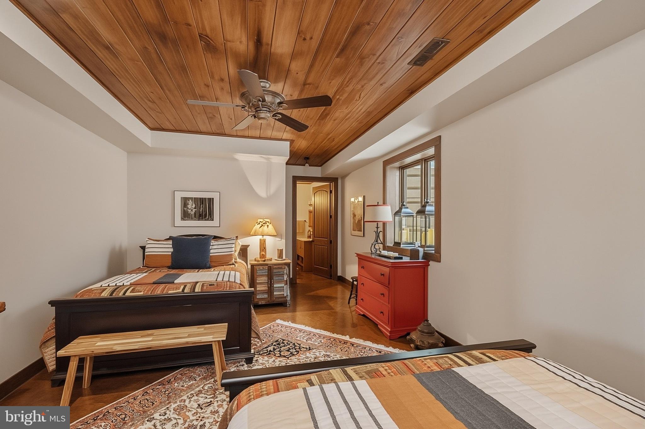 WATERSIDE AT WISP - Residential
