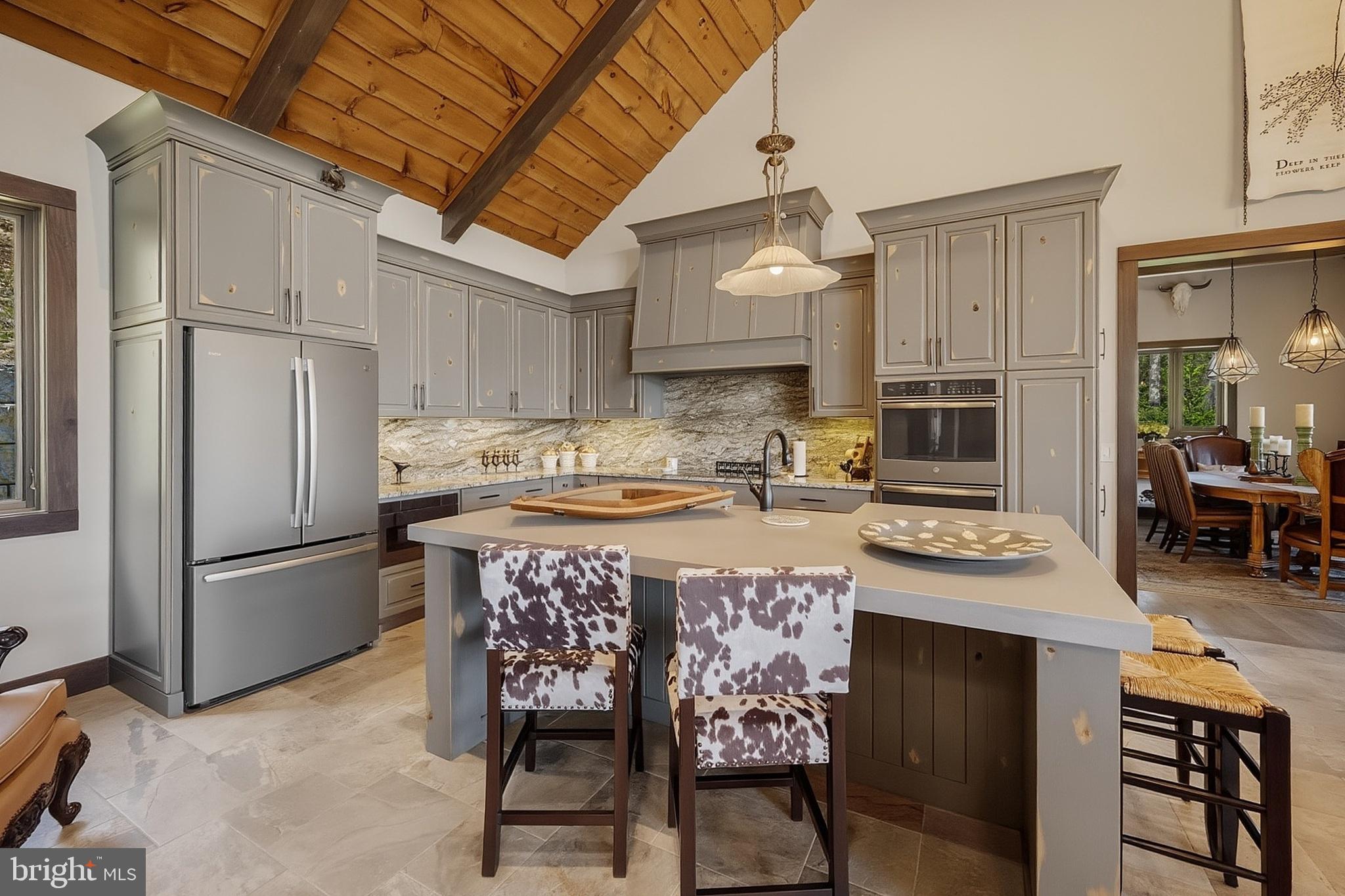 WATERSIDE AT WISP - Residential