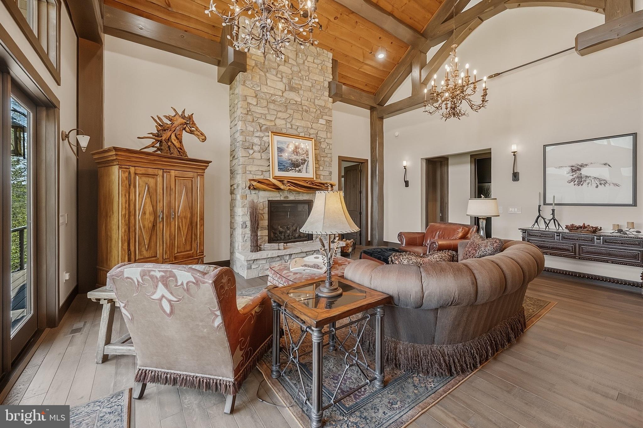 WATERSIDE AT WISP - Residential