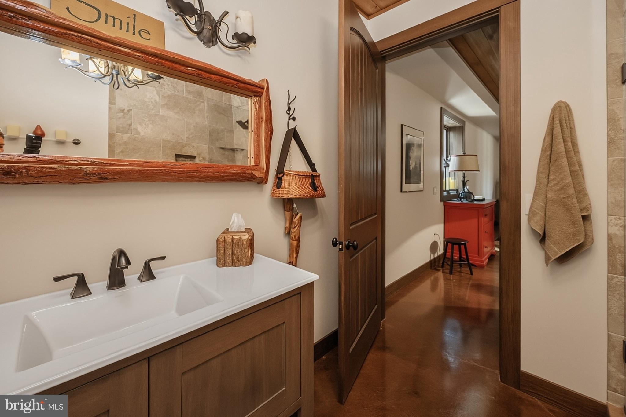 WATERSIDE AT WISP - Residential