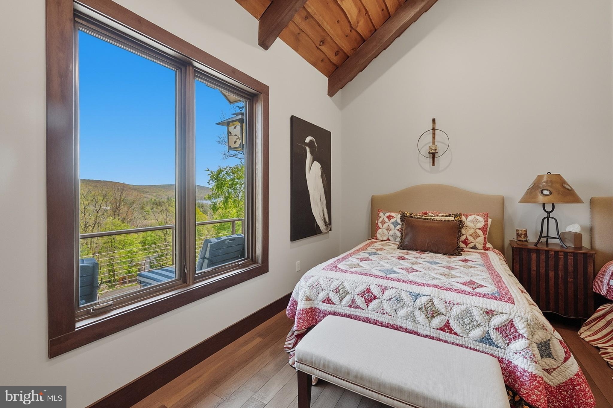 WATERSIDE AT WISP - Residential