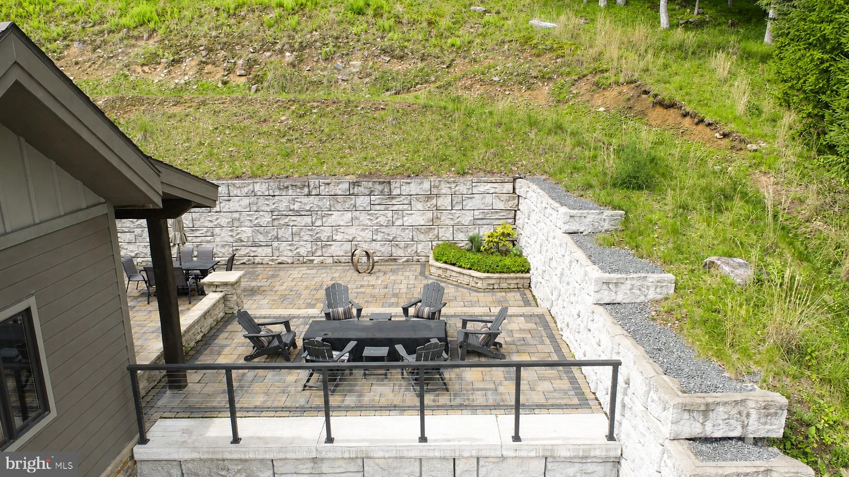 WATERSIDE AT WISP - Residential