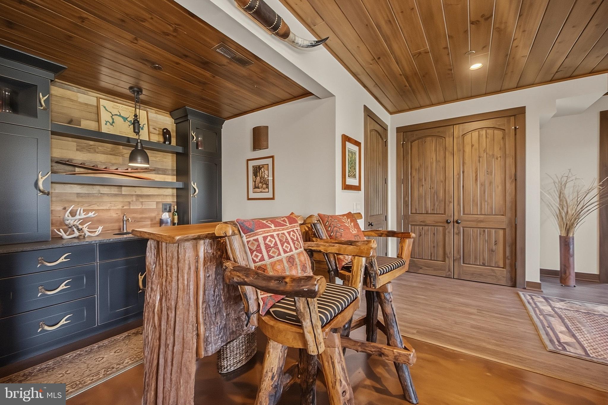 WATERSIDE AT WISP - Residential