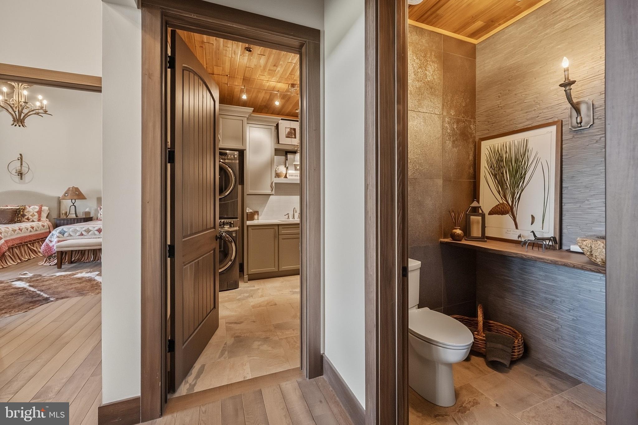 WATERSIDE AT WISP - Residential