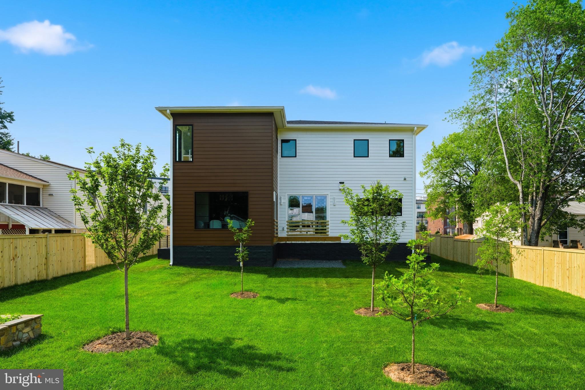 PIMMIT HILLS - Residential