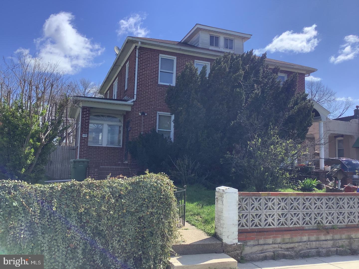 1603 Dundalk Ave is the perfect long-term cash-flow opportunity for investors looking to grow their rental portfolio. This fully tenant-occupied property conveys with tenants in place, providing immediate rental income from day one.

Featuring  5 bedrooms, 5 bathrooms, and a fully finished basement with a second kitchen, this property offers strong rental potential and multiple income-producing possibilities. Most leases are currently month-to-month, creating future upside and flexibility, while the basement lease has approximately 4 months remaining. All tenants pay on time and have been great occupants.

Originally appraised in 2023 at $270,000 as a 3BR/3BA home, the property has since been expanded to maximize space and long-term income potential.

Buyer to verify all permits, zoning, and property information.

💰 Buy, hold, and cash flow — opportunities like this don’t come around often.