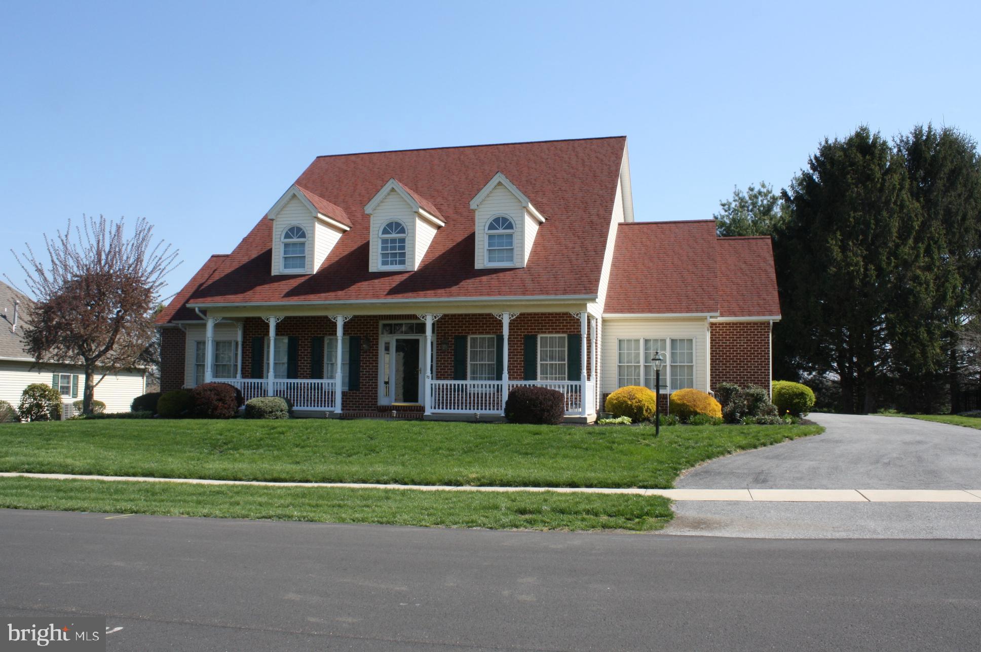 MAYAPPLE VILLAGE - Residential