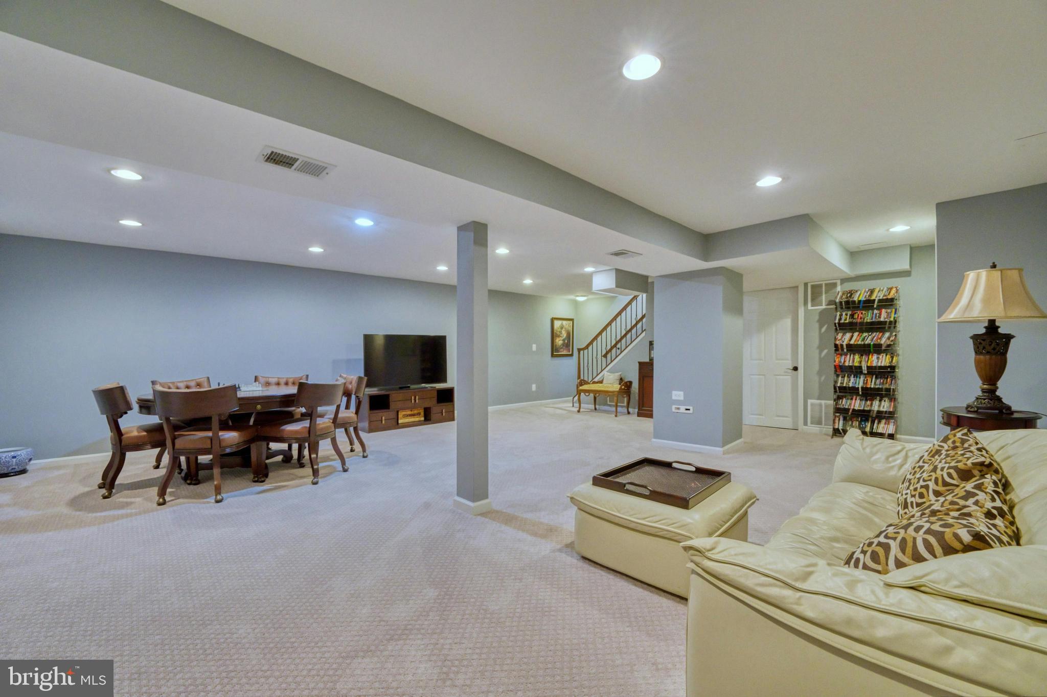 SENECA RIDGE - Residential