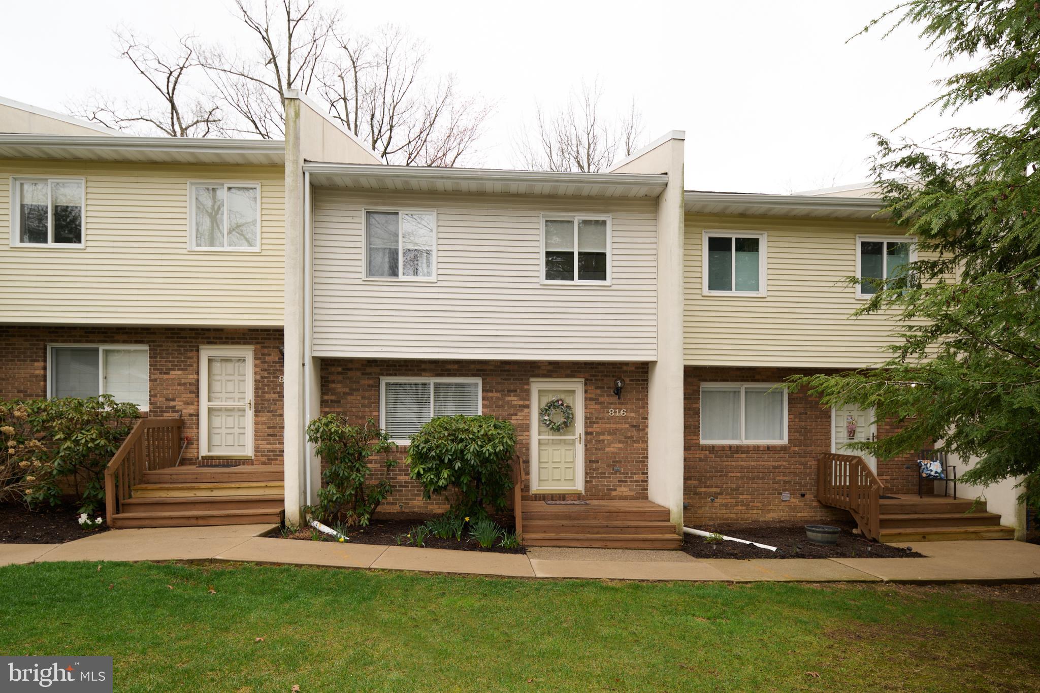 GREENWOOD TOWNHOUSES - Residential