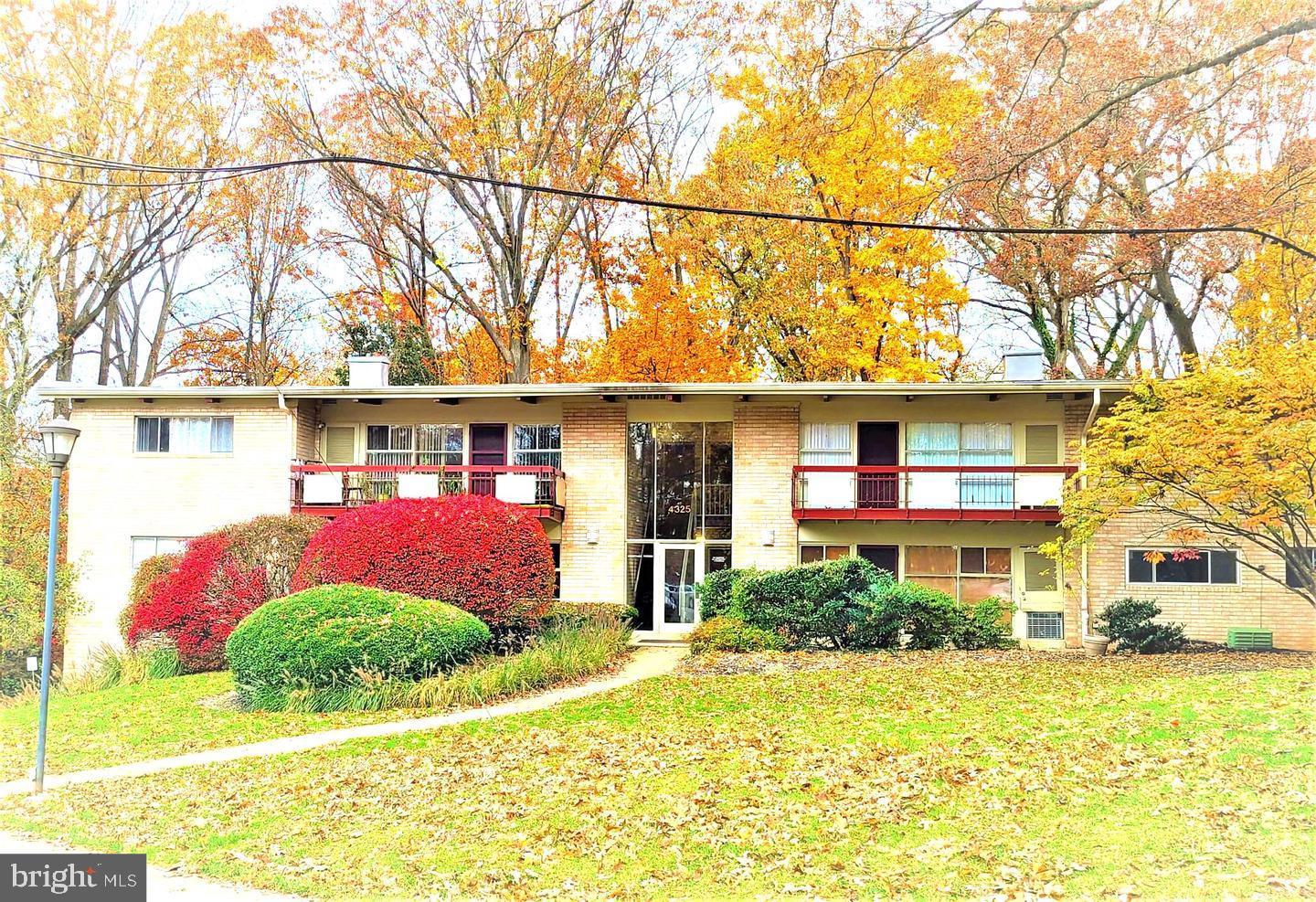 FAIRFAX HERITAGE - Residential