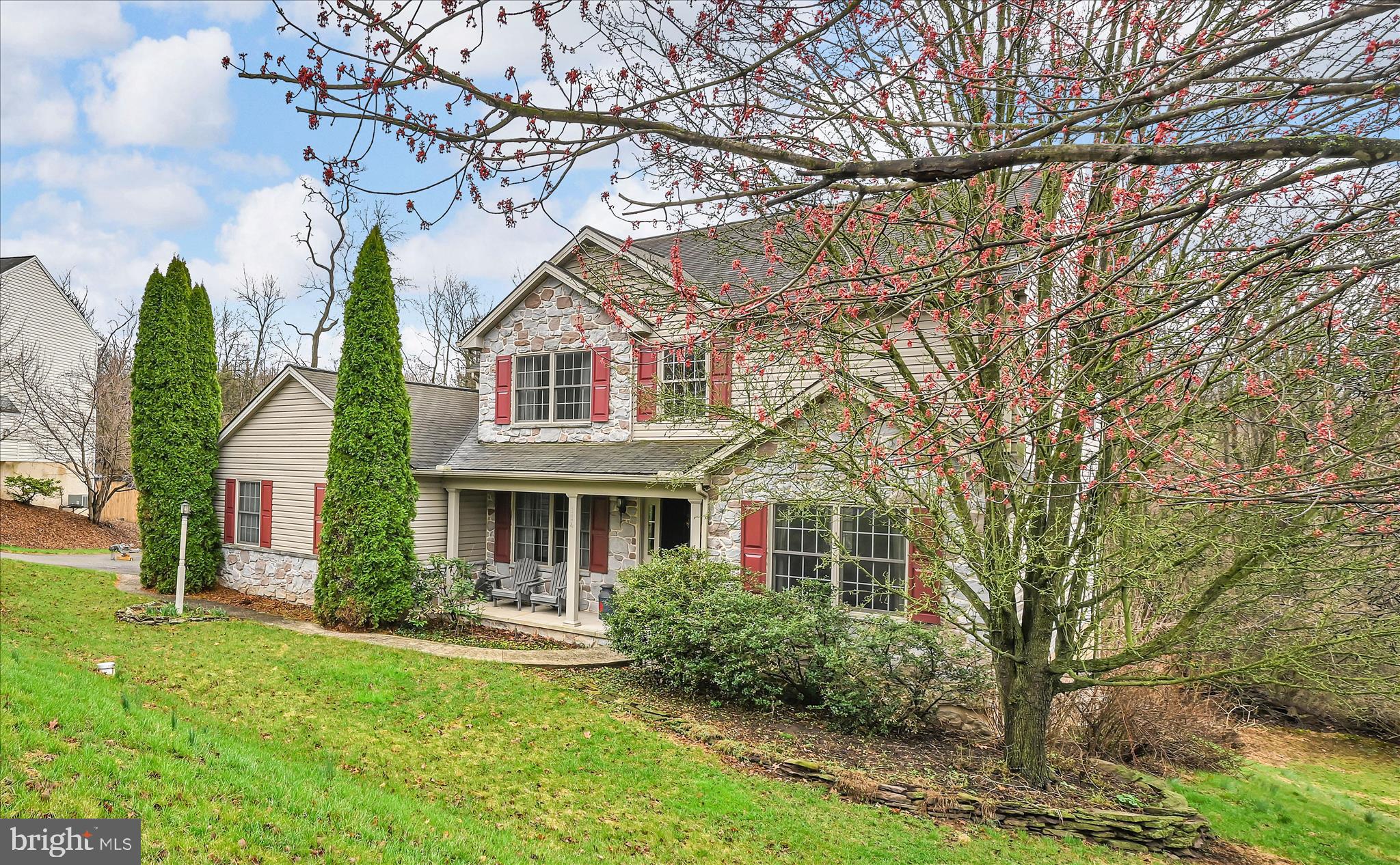 MAPLE GLEN - Residential