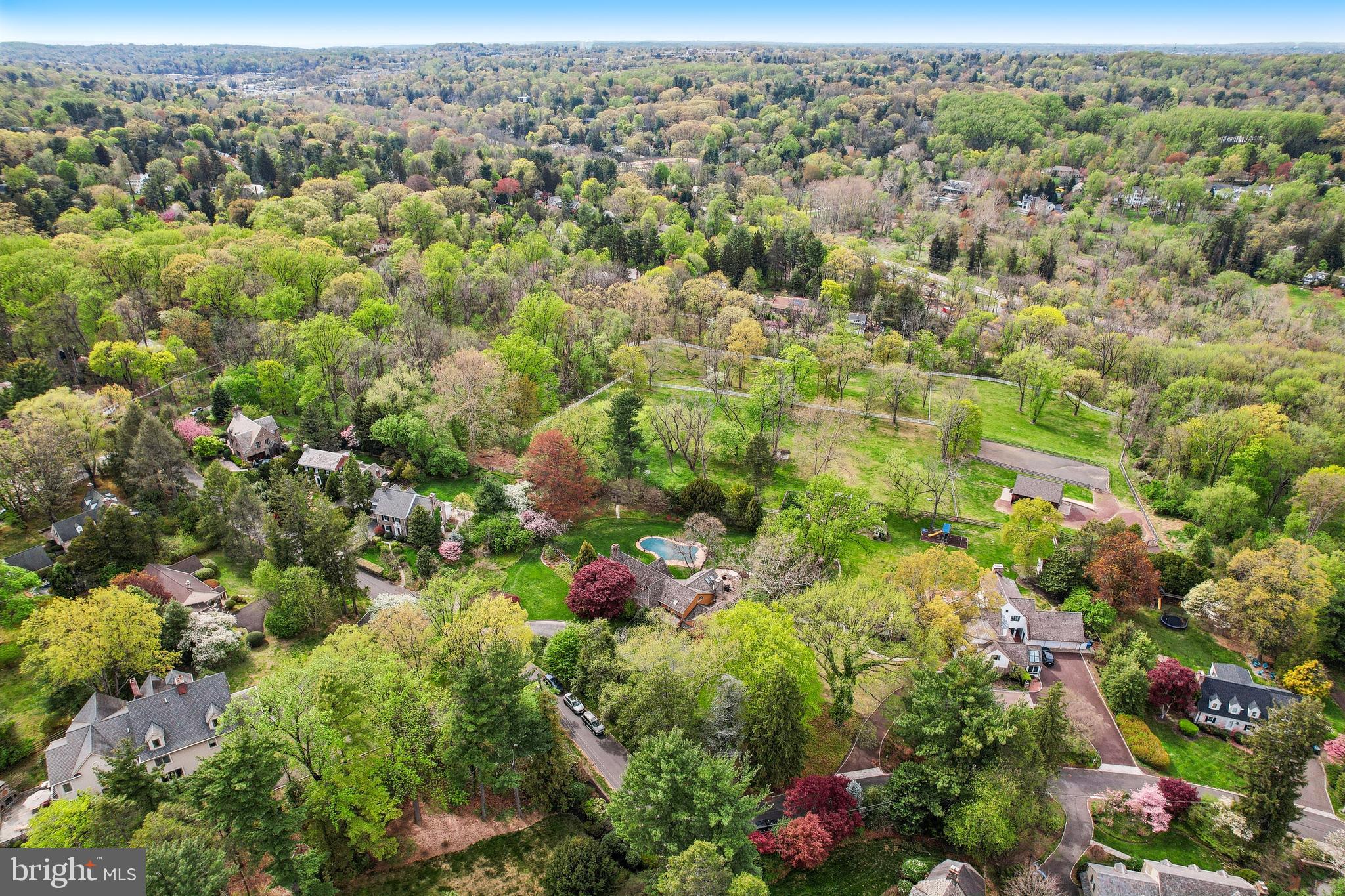 MEADOWBROOK - Residential