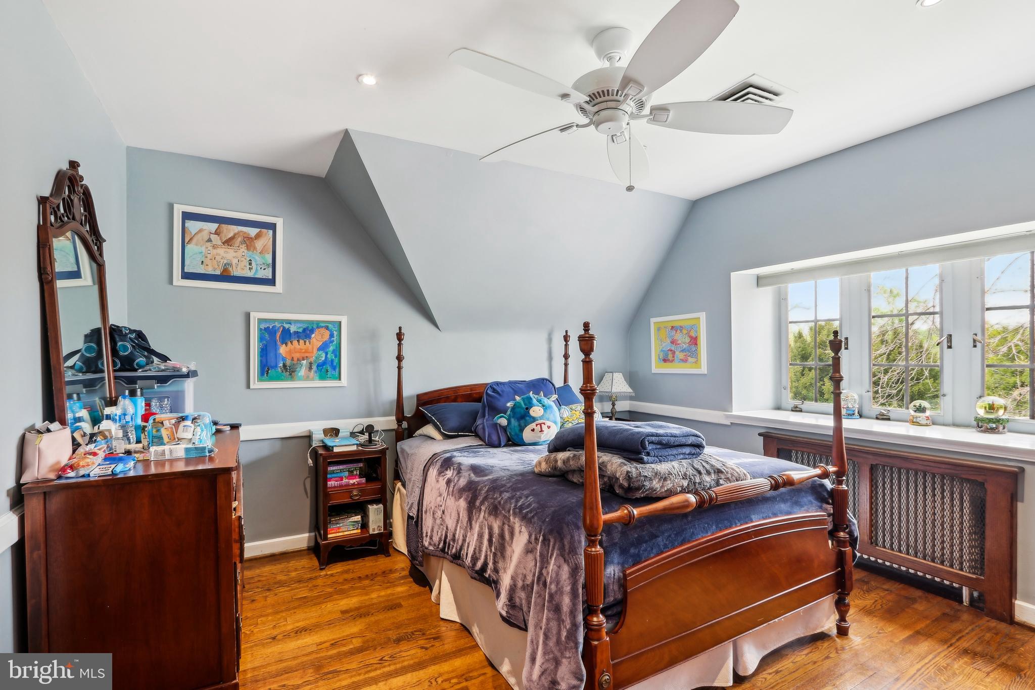 MEADOWBROOK - Residential
